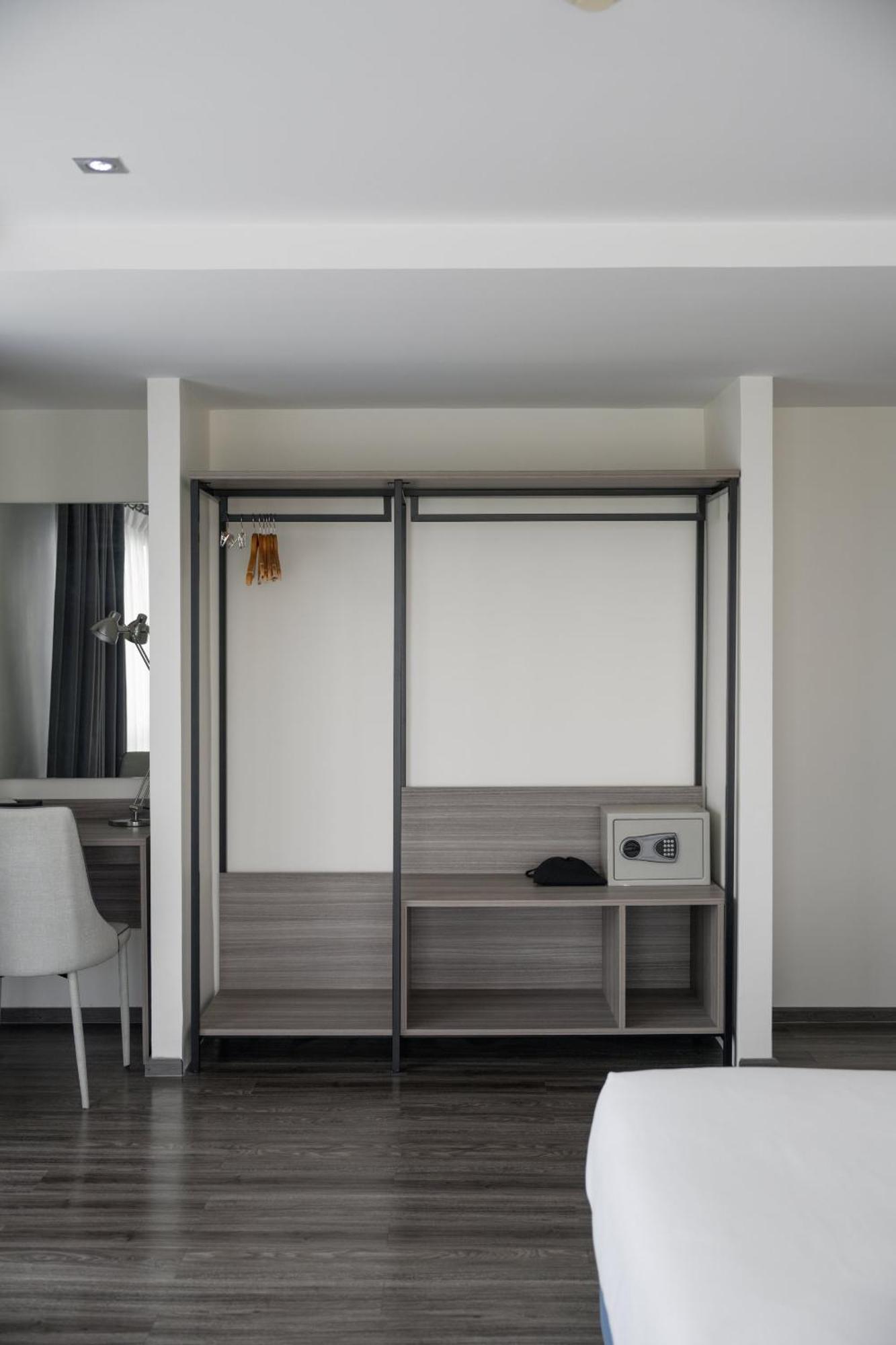 Surestay By Best Western Iconic Suvarnabhumi Bang Bo Exterior photo